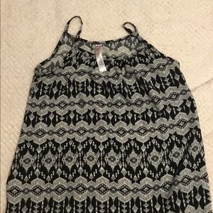 Grey patterned Tank top